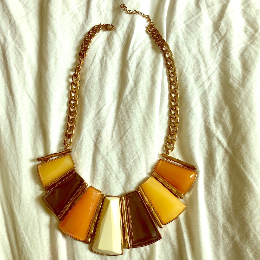 Statement necklace, used in great condition.
